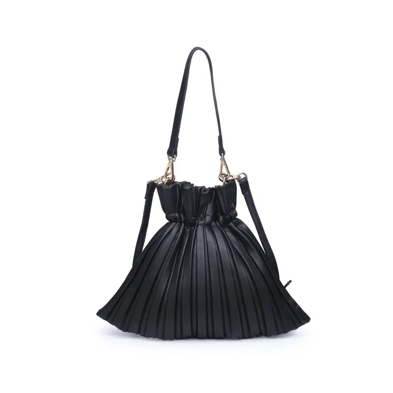 Amaya Satchel