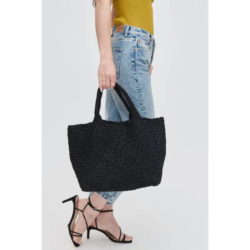 Azadi Tote