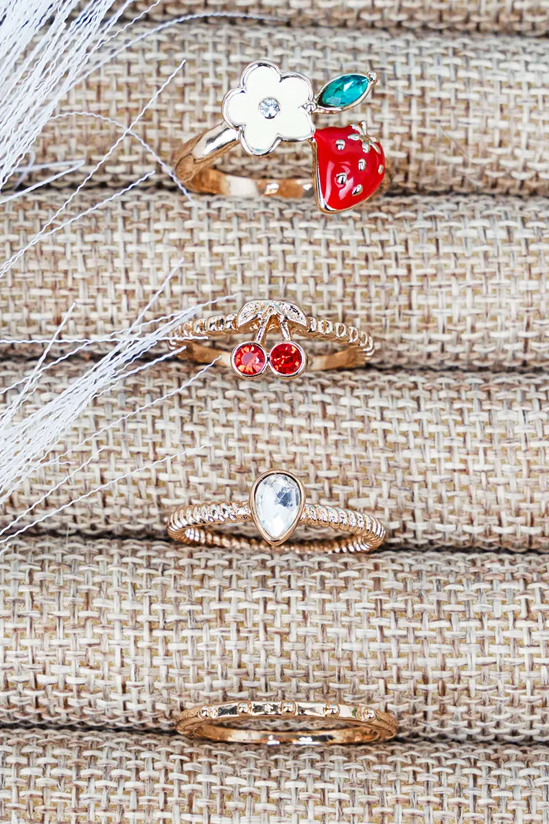 Berry Good Bloom Goldtone Ring Set