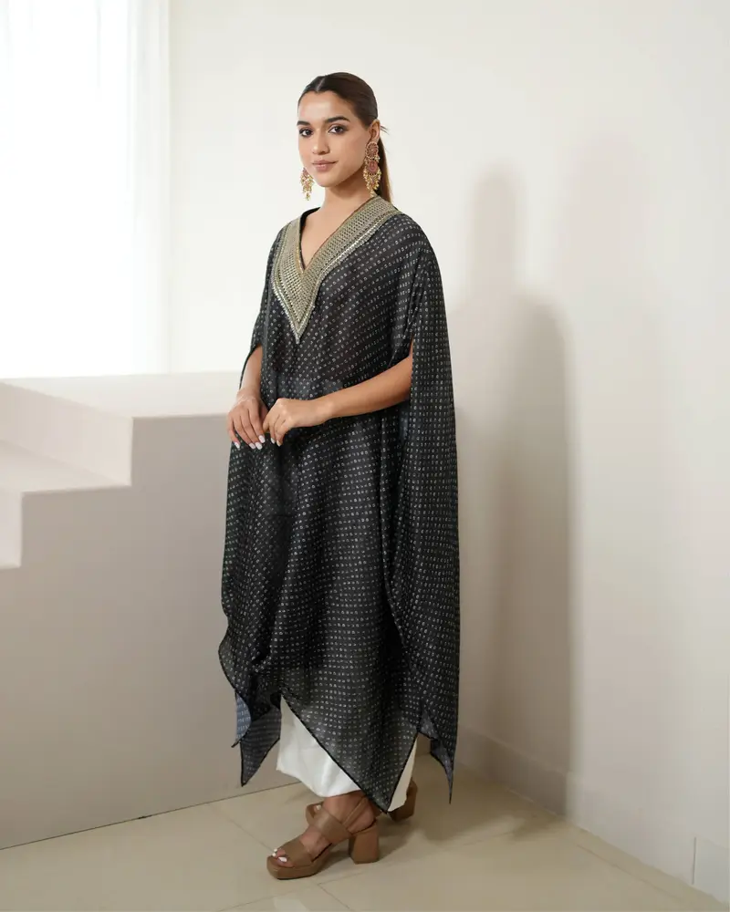 Black Beautiful V-neck Kurta Pant Set
