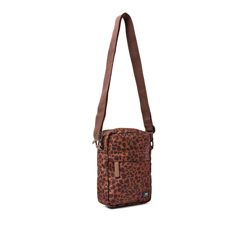 Bond Pocket Crossbody Bag in Mini Leopard