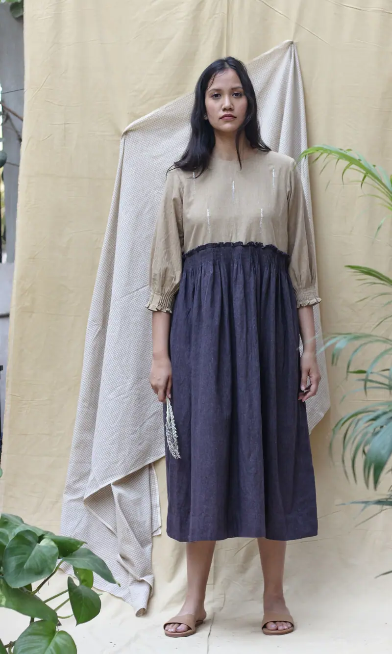 Brown 3/4th Sleeve Midi Dress