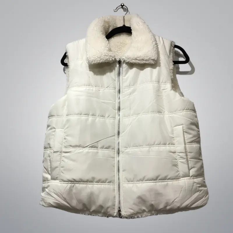 Casual Touch Reversible Vests from Paris