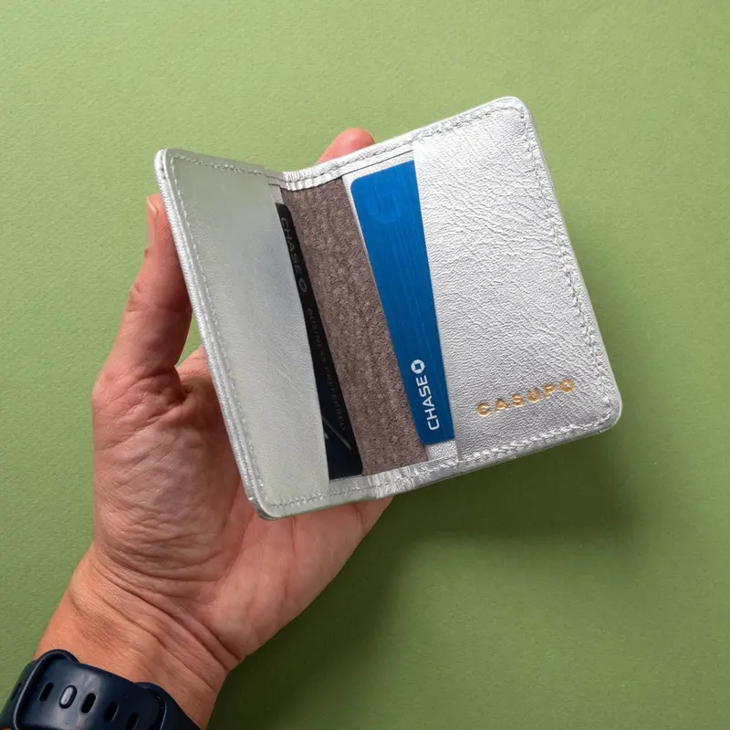 CASUPO Compact Bifold with RFID Protection - Silver