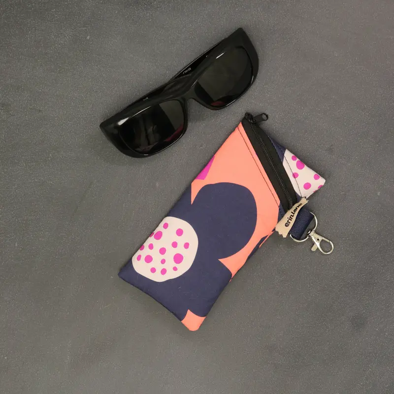 Catch All Clip on Accessory Bag in Catch a Wave