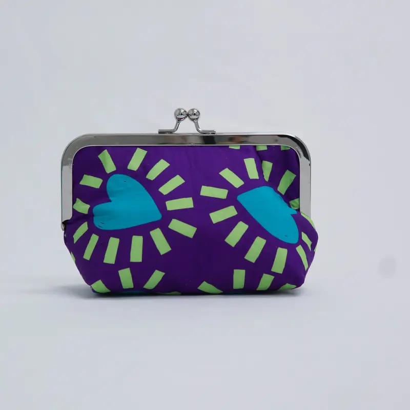 Chomp Chomp Clutch in Bodice Ripper