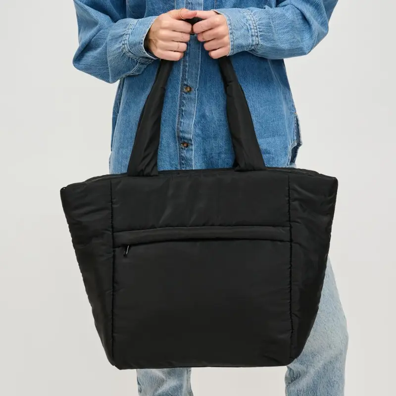 Elliotte Tote