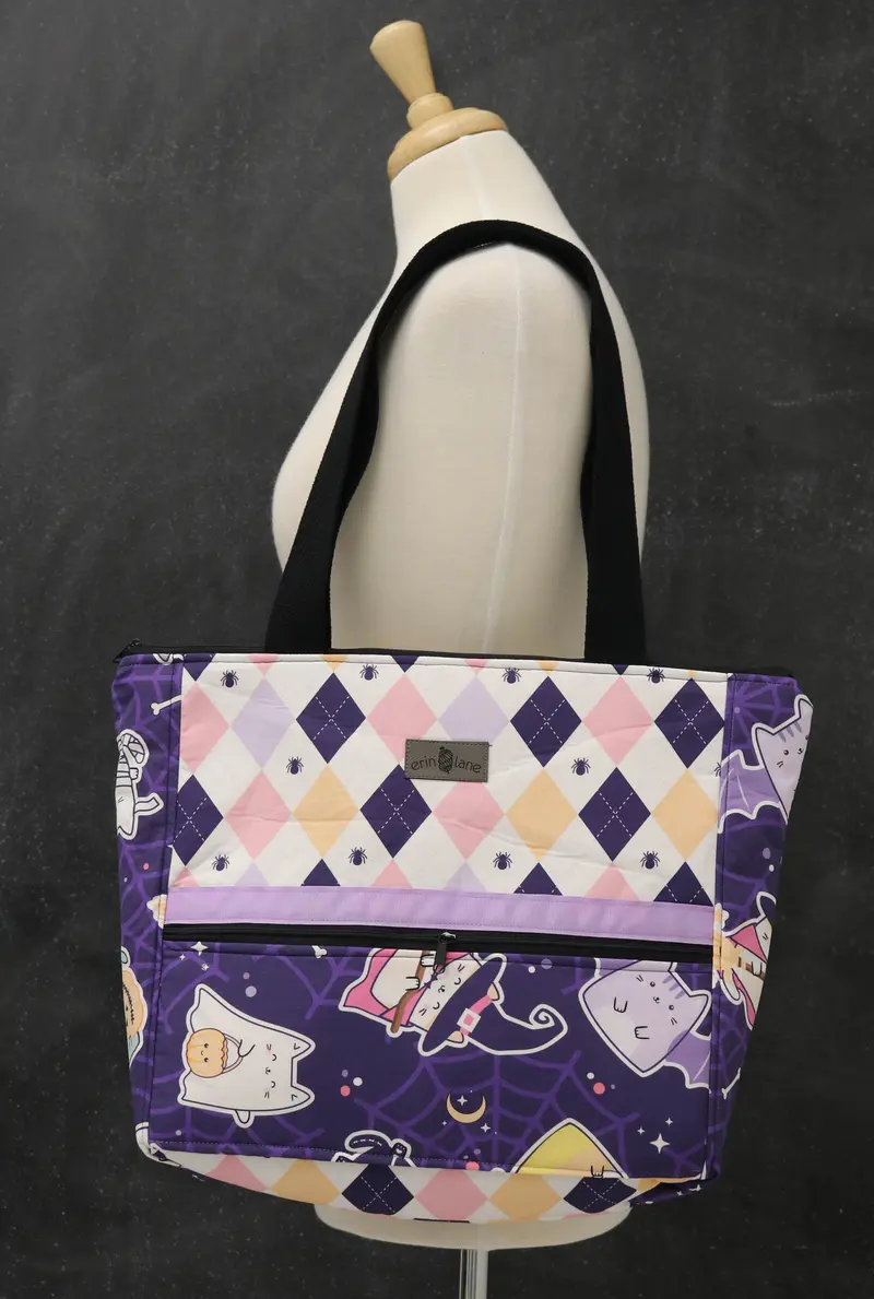 Every Day Tote Bag in Meowster