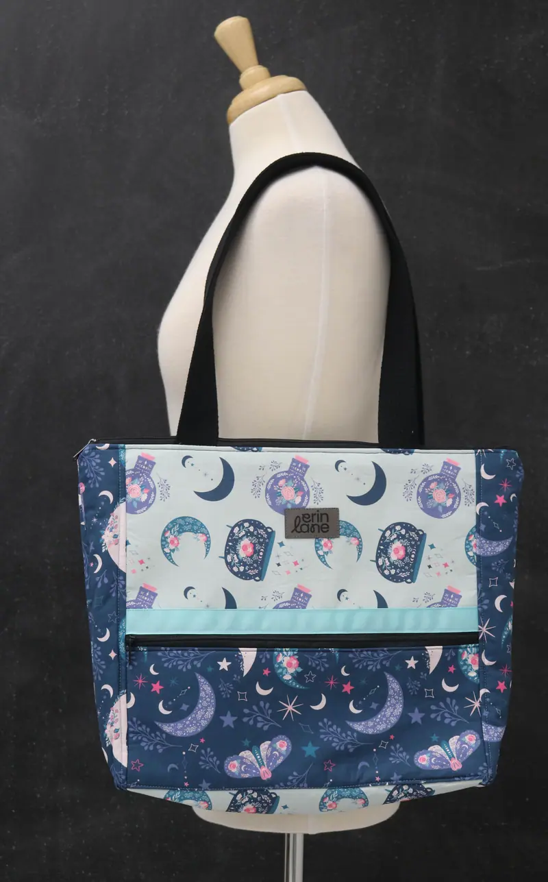 Everyday Tote Bag in Crescent Sonata