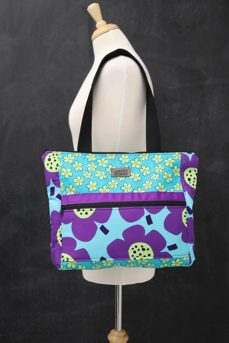 Everyday Tote Bag in Taking the Plunge
