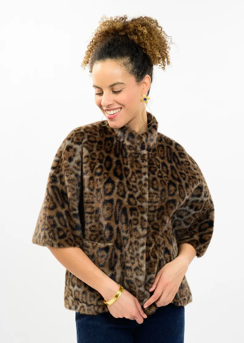 Faux Fur Capelet in Leopard