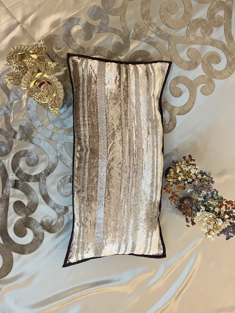 Glimmering Stripes Cushion Cover Sets