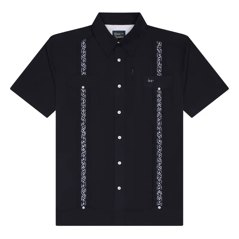 Guayabera Libre in Diablo Cielo