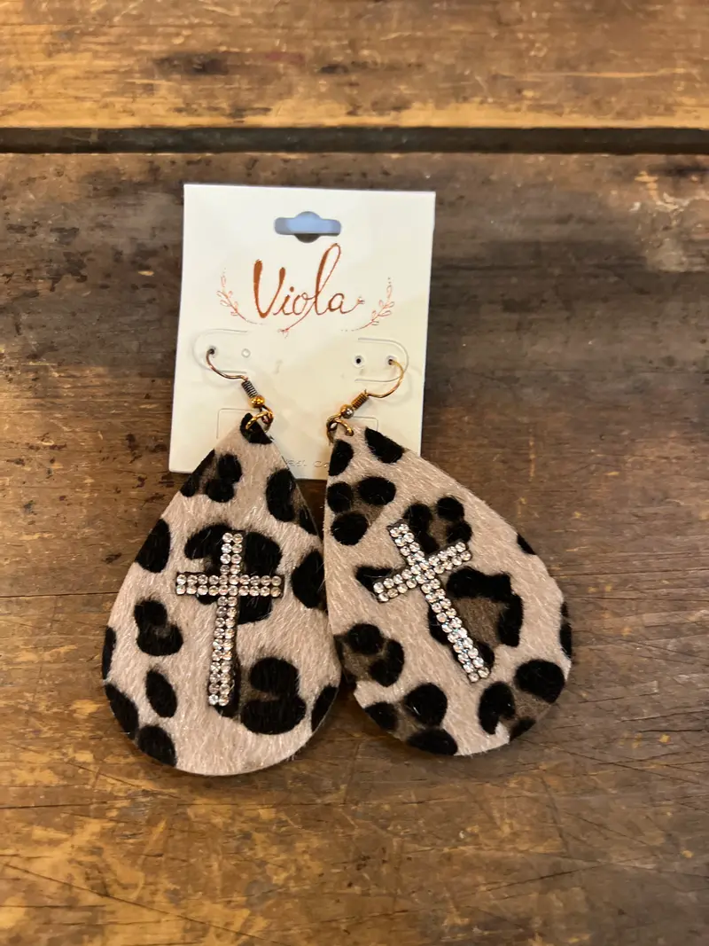 Havannah Cross Earring