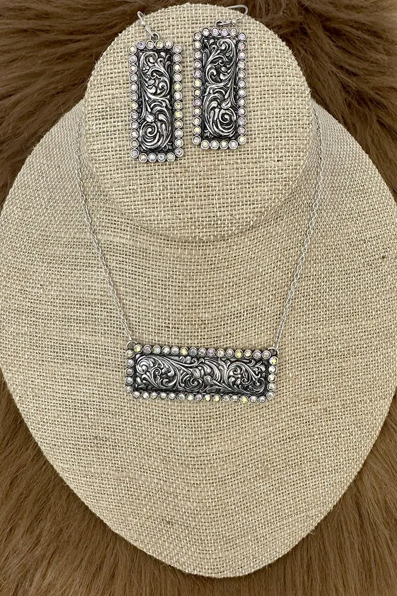 Iridescent Stoneflare Silvertone Necklace and Earring Set