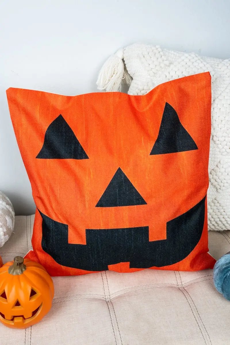Jack-O'-Lantern Decorative Pillow Cover