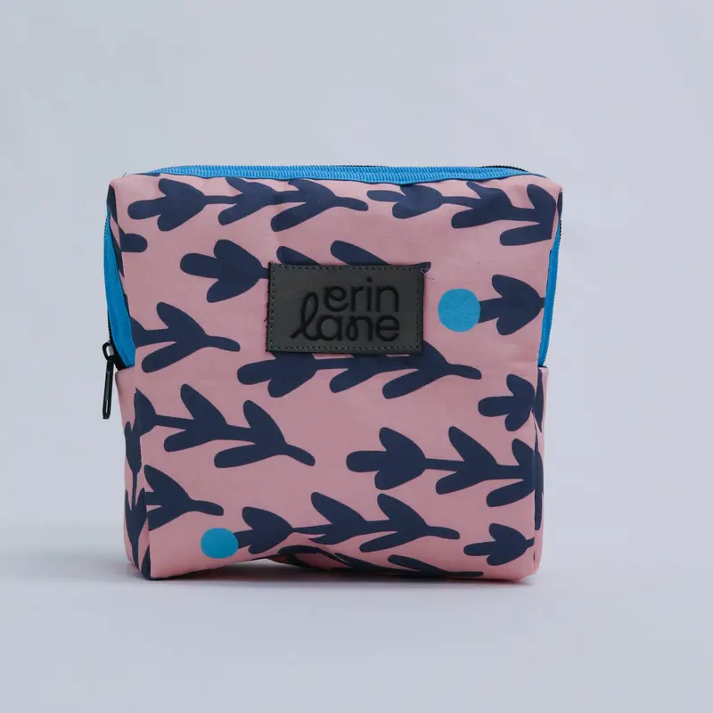 Just In Case Bag Organizer in Poolside Service