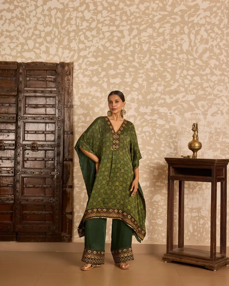 Kaftan with Pants