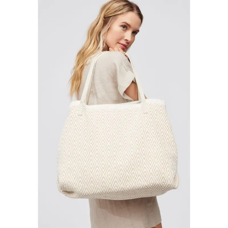 Katie Tote