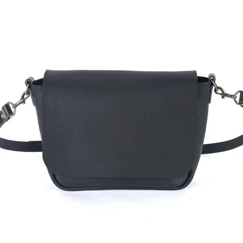 KINDLE LEATHER SATCHEL - BLACK | BLACK STRAPS