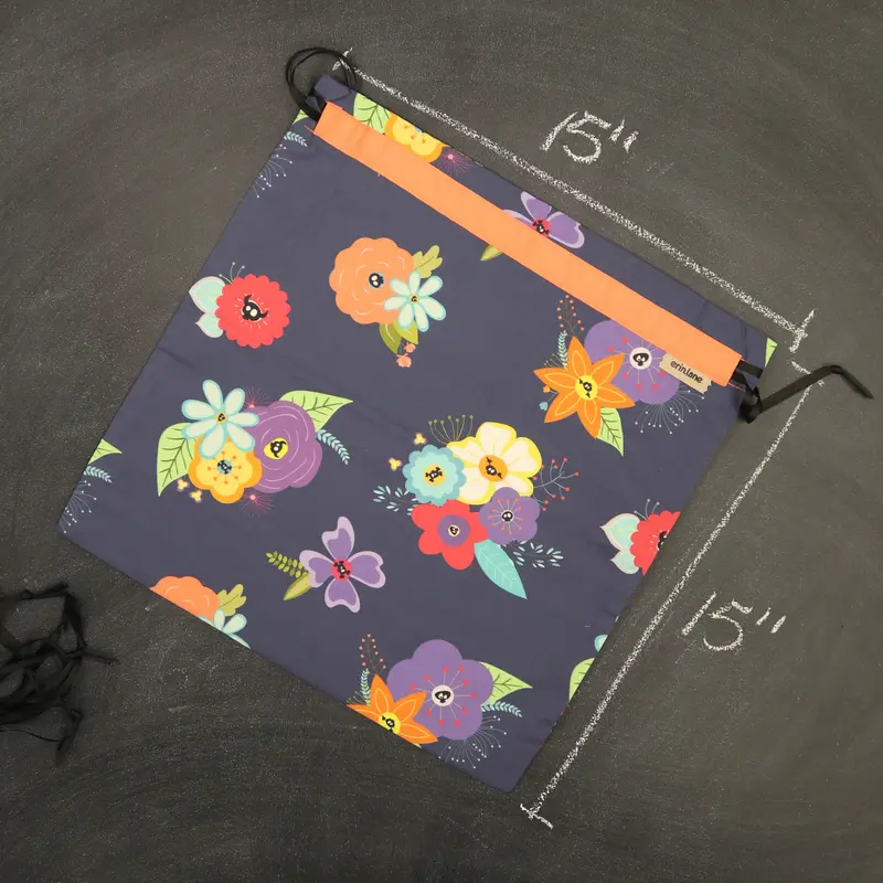 Large Project Bag in Growing Goth