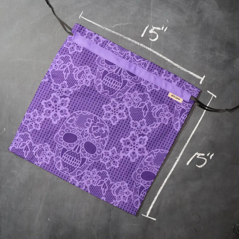 Large Project Bag in Lace Skulls