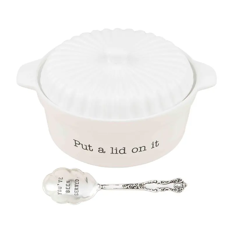 Lid On It Baking Dish Set by Mud Pie