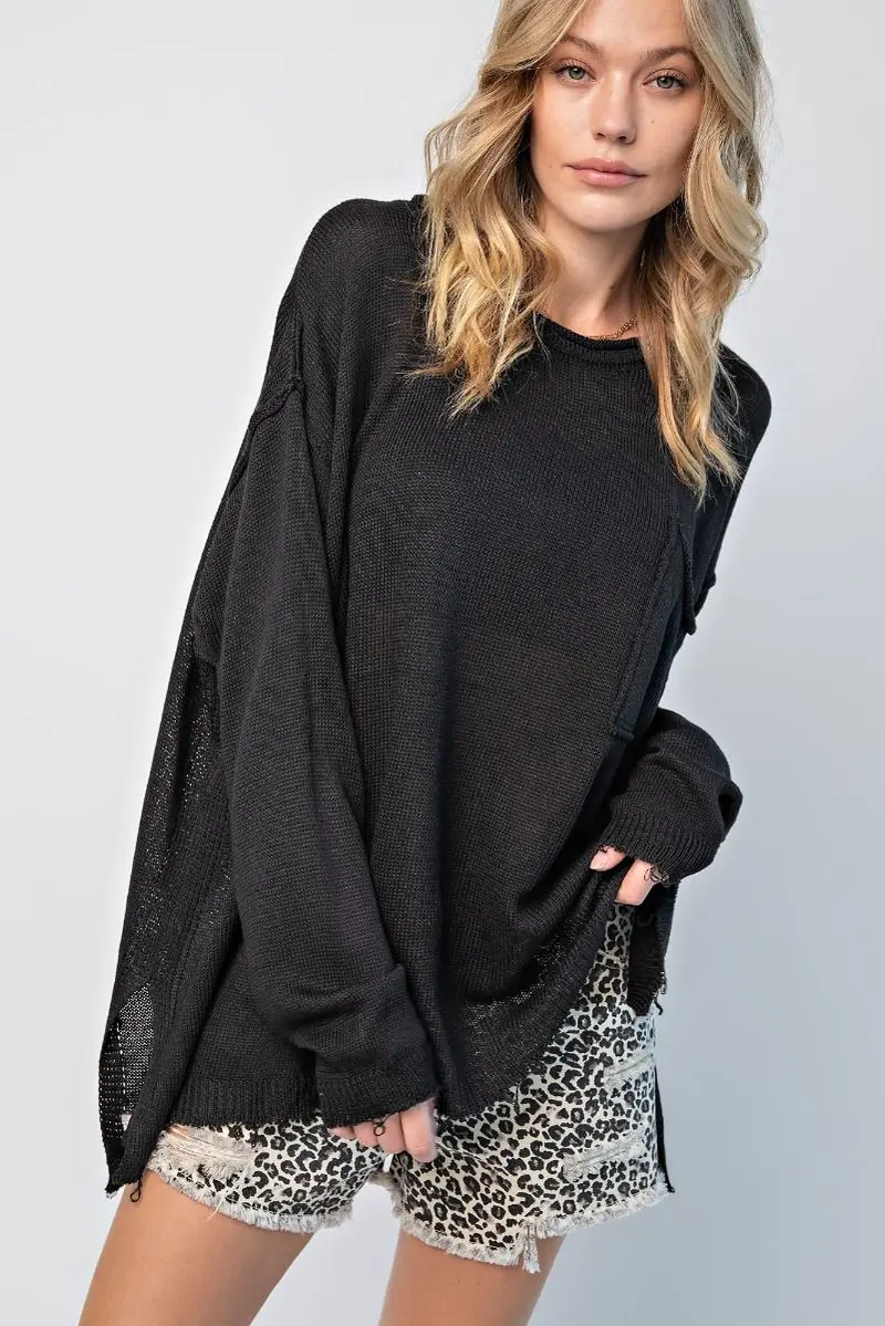 Long Sleeve Knit Pullover Top in Black