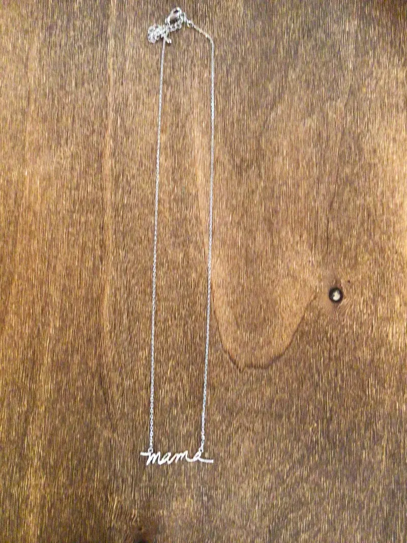 Mama necklace