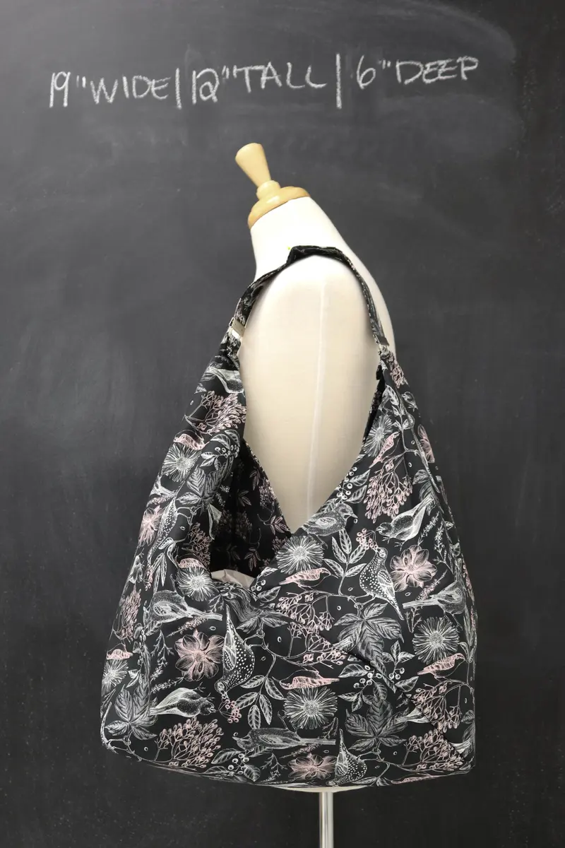 Market Tote Bag in Undying Devotion