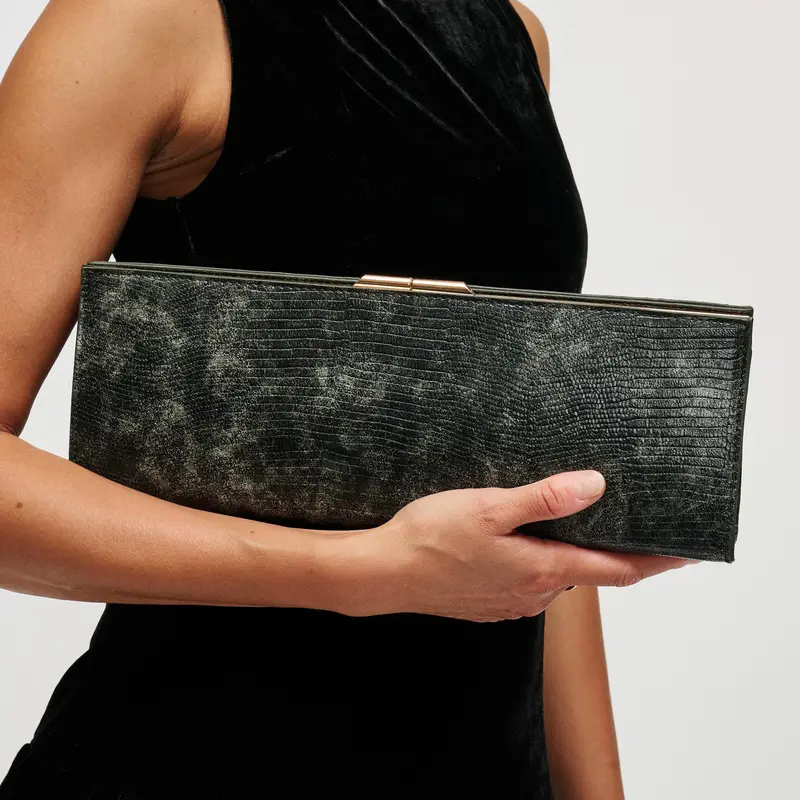 Nazlee - Lizard Clutch