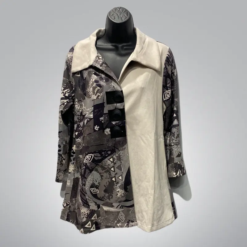 Printed Coat With Solid Side