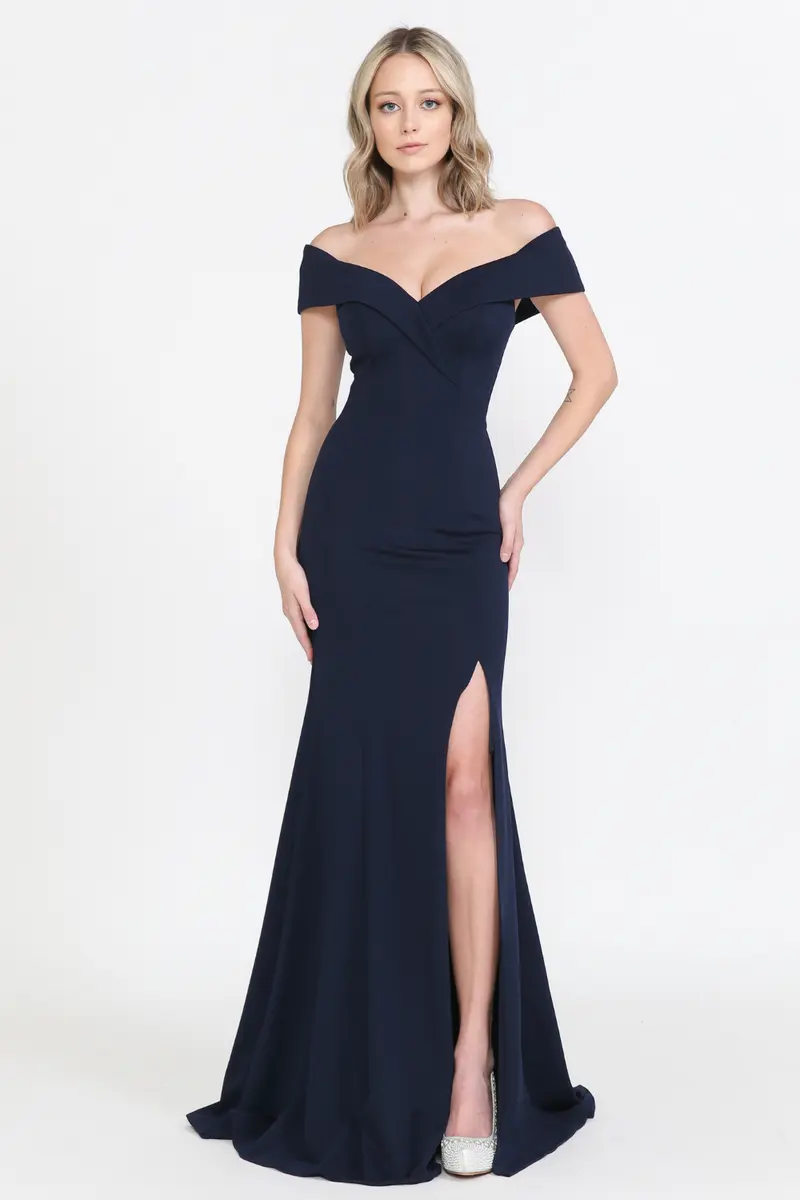 Pure Elegance- Black
