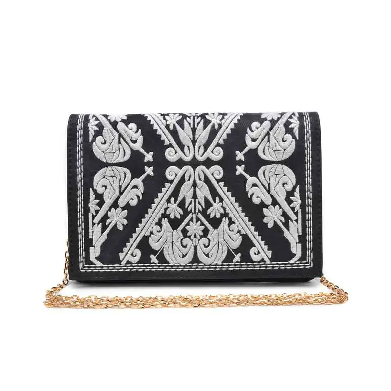 Regina Clutch