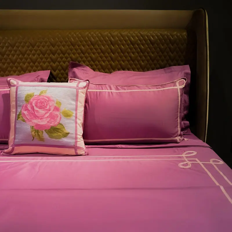 Rose Quartz Tranquil Curve Cushion Cover