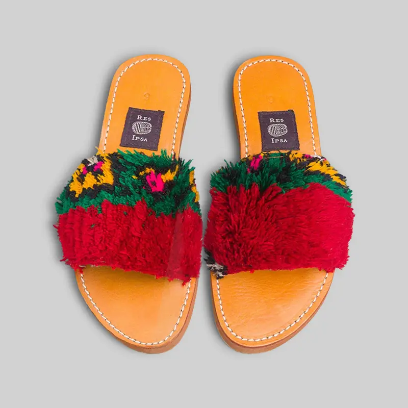 Rug Sandal Size 6