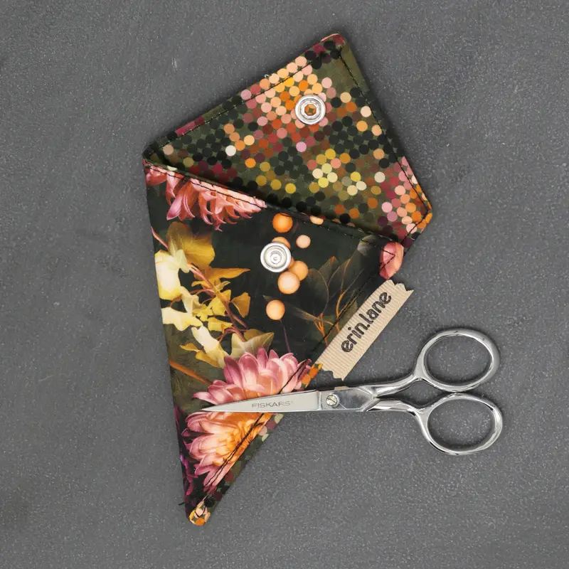 Scissor Cozy in Forget Me Never