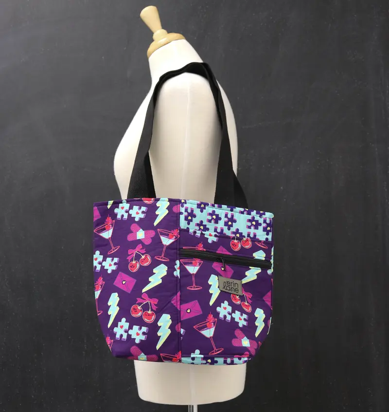 Side Kick Tote Bag in Bittersweet Daydream