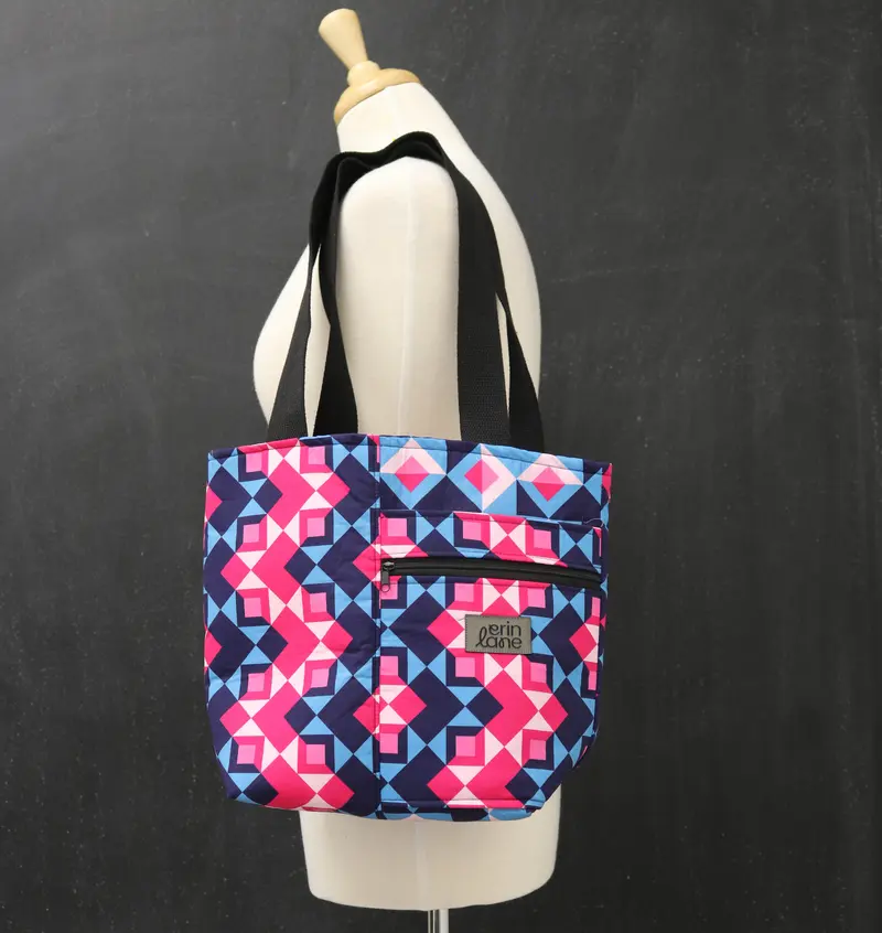 Side Kick Tote Bag in Pretty in Prisms