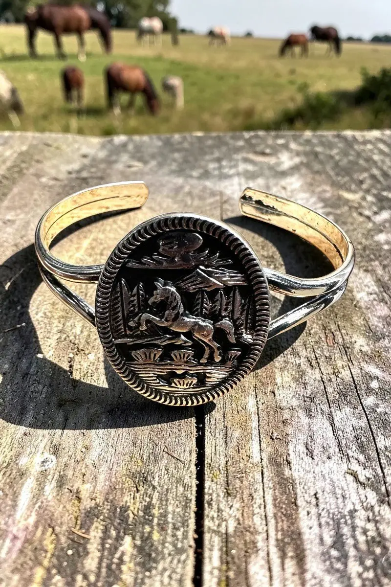 TIPI Montana Mustang Silvertone Cuff Bracelet