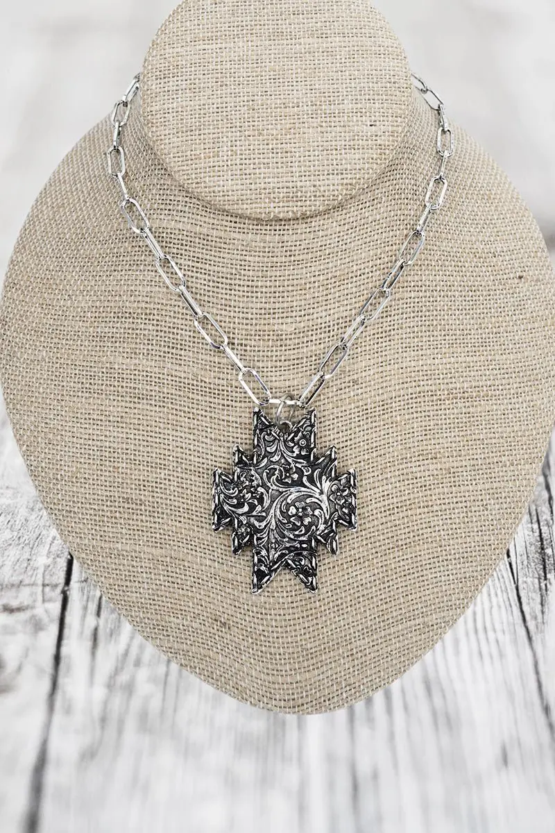 TIPI Winslow Wildflower Silvertone Necklace