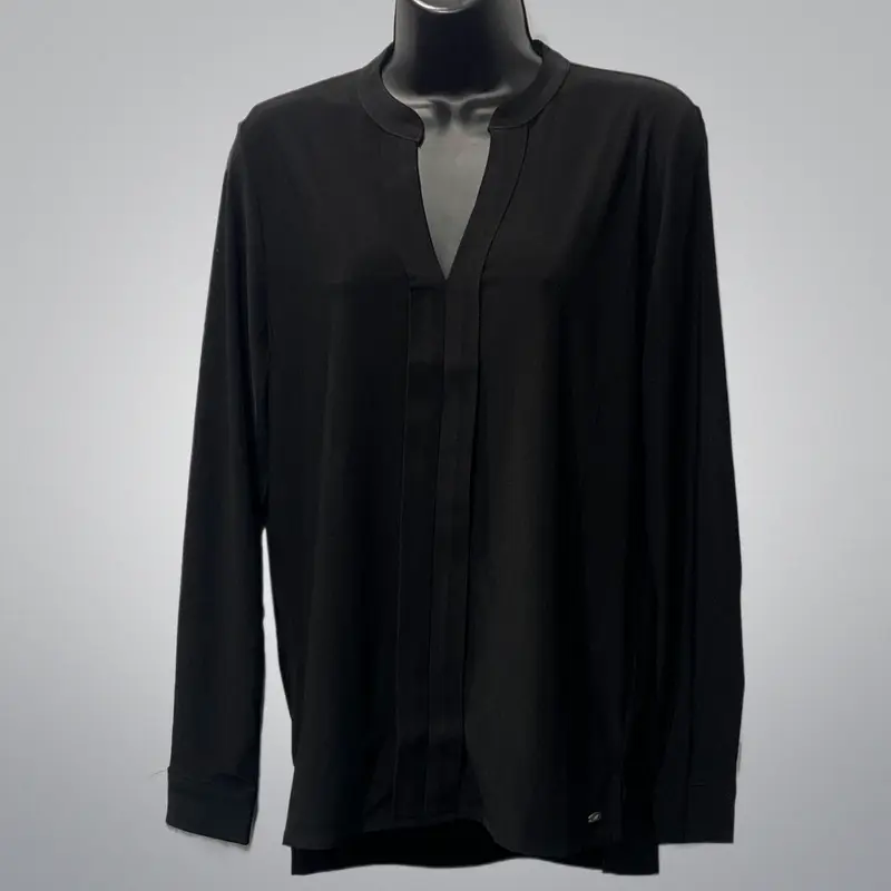 Travel Knit Front Pleat Blouse