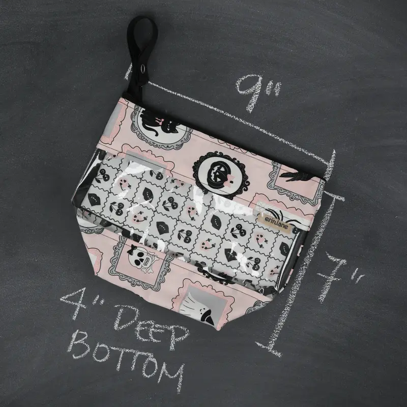 Viewfinder Project Bag in Gothic Dollhouse