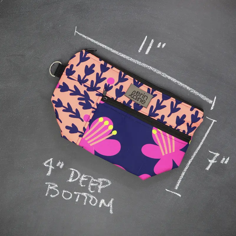 Well Worth It Project Bag in Midnight Swim