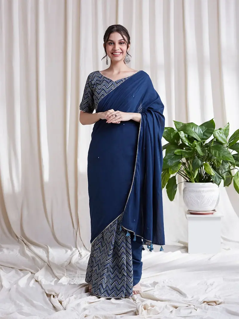 Zig Zag Pattern Saree with Blue Pallu